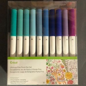 Cricute ultimate fine point pen set.